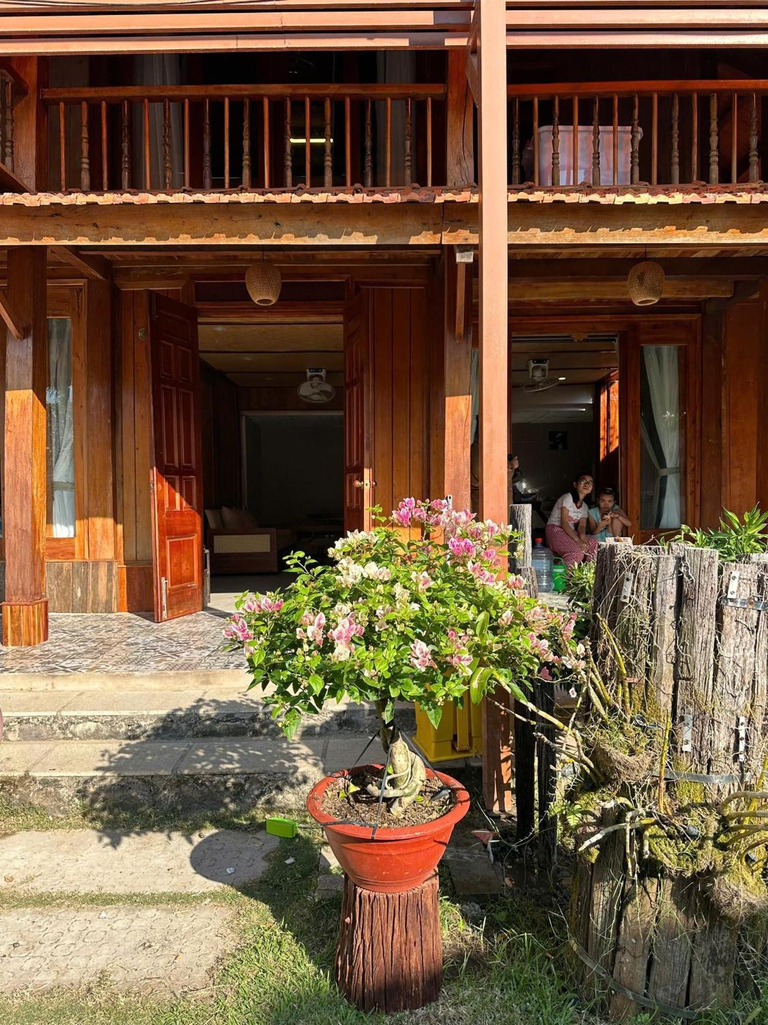 Suncosy Central Hotel Phu Quoc Buitenkant foto