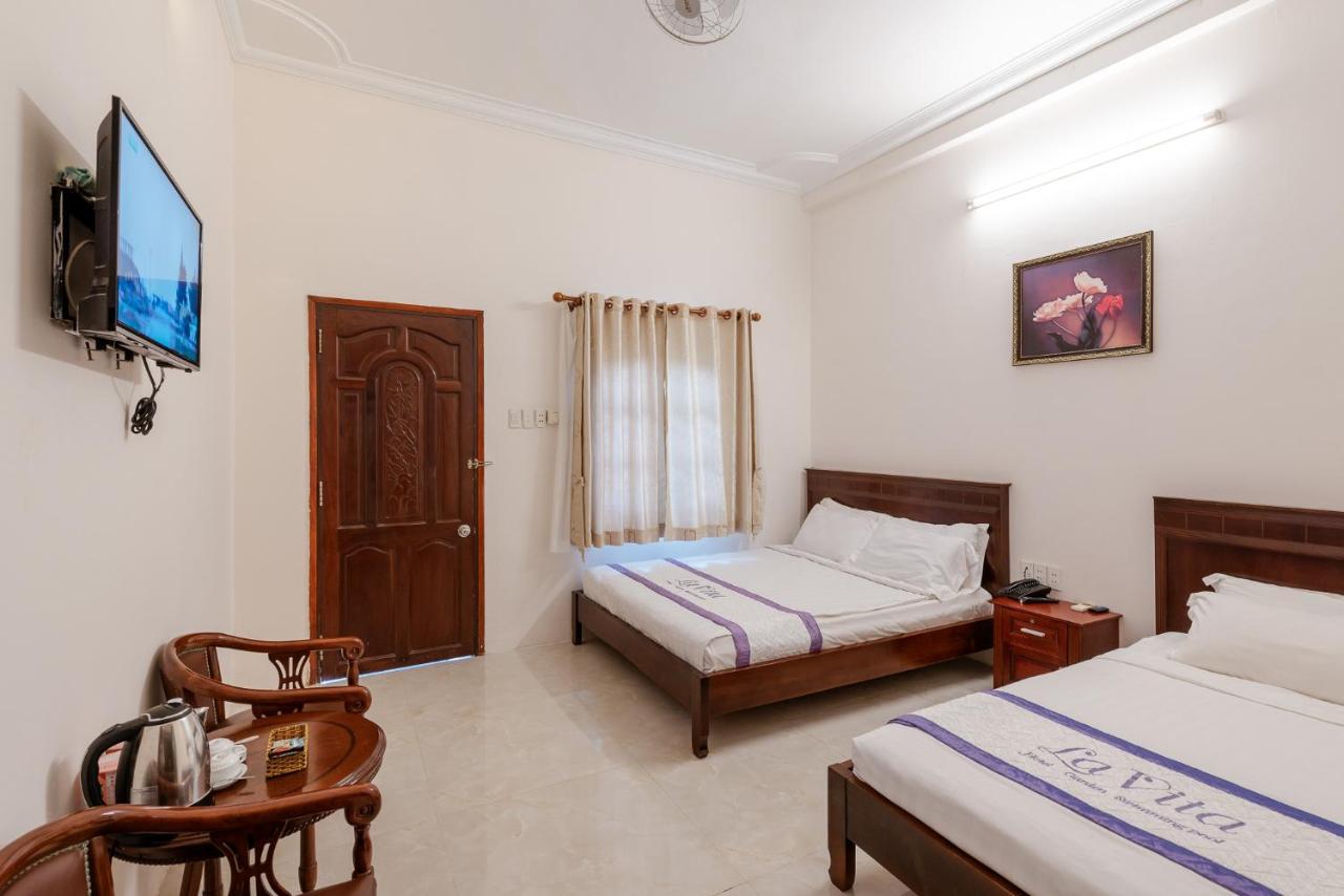 Suncosy Central Hotel Phu Quoc Buitenkant foto